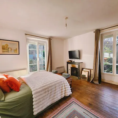 Demeure Perigourdine, Prairies Et Acces Riviere *