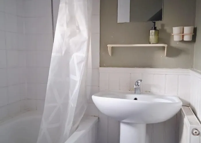 Demeure Perigourdine, Prairies Et Acces Riviere Holiday home